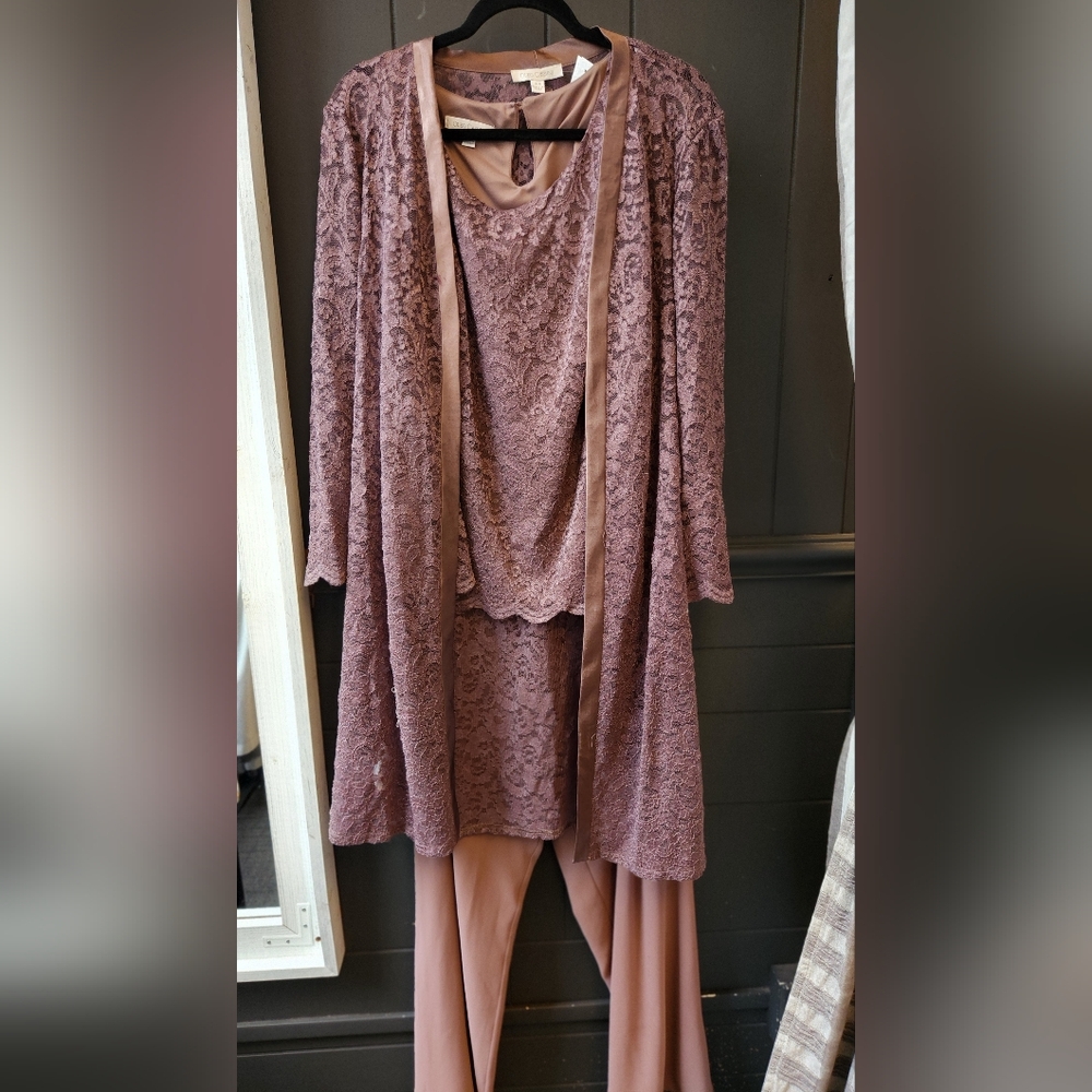 Oleg Cassini 3 piece lace duster pantsuit